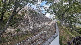 周匝茶臼山城の登城記録(あつ〜しさん)